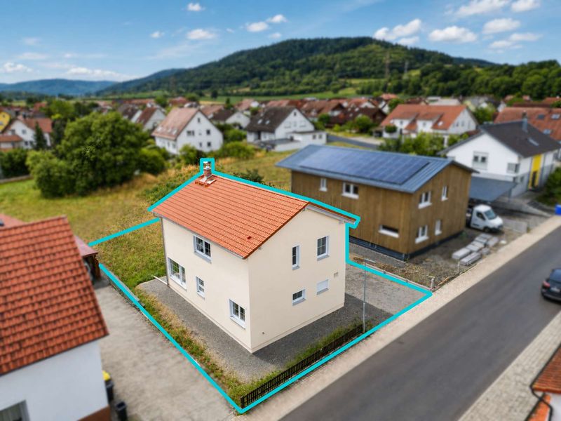 Bezugsfertiges Neubauhaus mit Gestaltungsfreiheit für Außenbereich und Garage